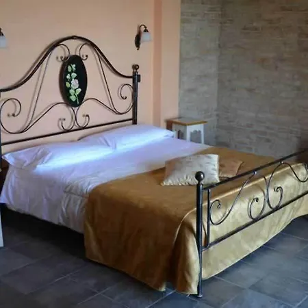 カントリーハウス Trattoria Del Bivio Cerretto Langhe