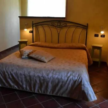 Trattoria Del Bivio Séjour à la campagne Cerretto Langhe