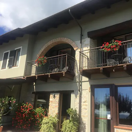 Trattoria Del Bivio カントリーハウス Cerretto Langhe