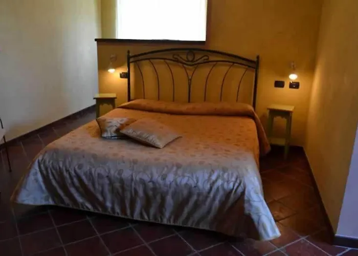 Trattoria Del Bivio カントリーハウス Cerretto Langhe