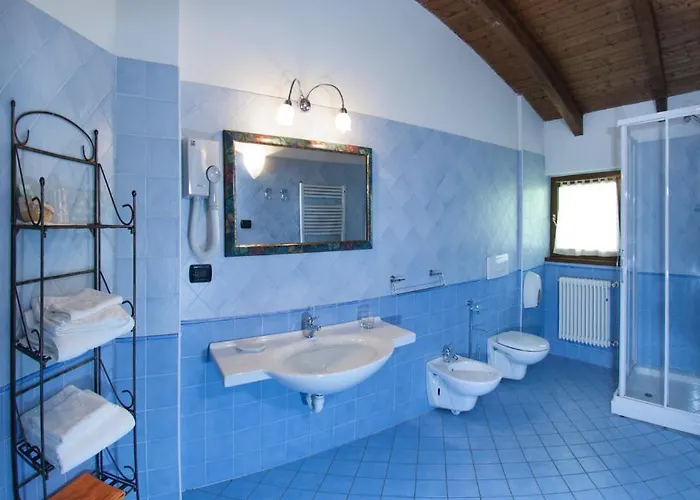 Trattoria Del Bivio Cerretto Langhe